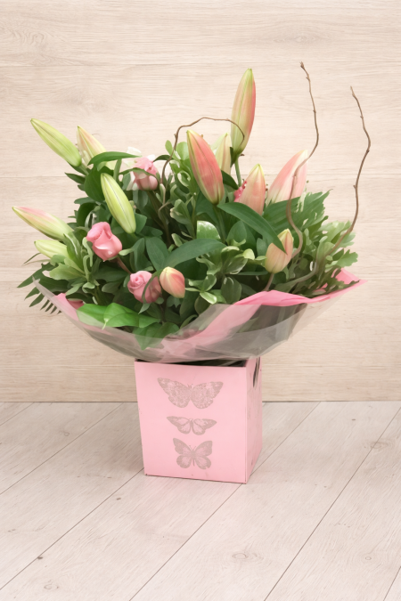 Rose and Lilly Handtied